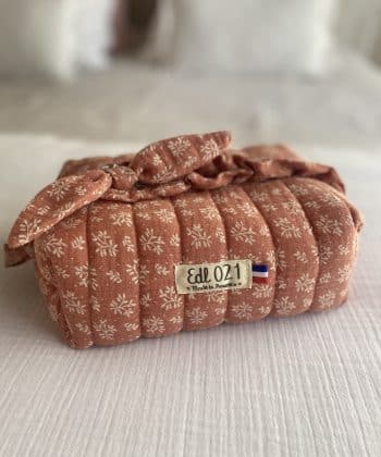 TROUSSE MAQUILLAGE A VOLANTS